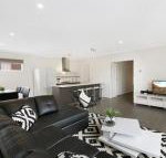 Palm Grove Beach House Dromana - Great Ocean Road Tourism