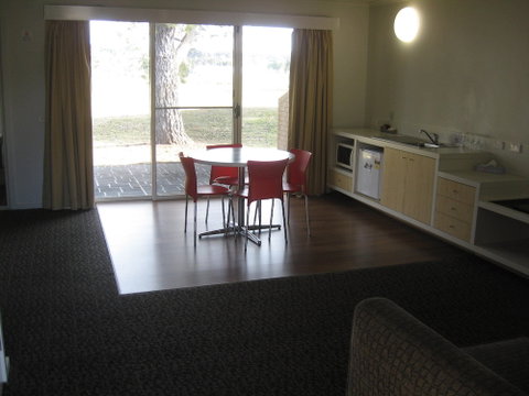 Yowani Country Club - Great Ocean Road Tourism 3