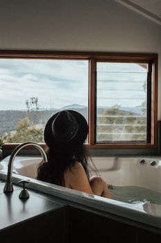 Kangaroo Ridge Retreat - Great Ocean Road Tourism 6