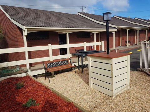 Ararat Colonial Lodge Motel - Great Ocean Road Tourism 0
