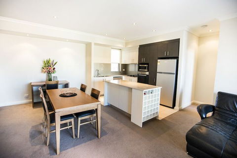 Zappeion Apartments - Great Ocean Road Tourism 6