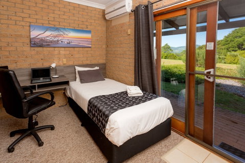 Lookout Mountain Retreat - Great Ocean Road Tourism 4
