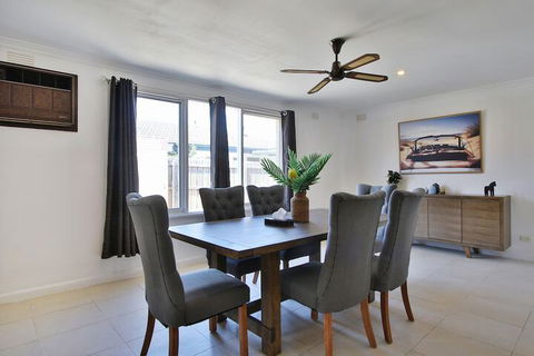 Ivy Units Glen Waverley - Great Ocean Road Tourism 5