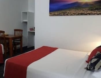 Royal Motel Tenterfield - Great Ocean Road Tourism 1