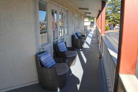 Smugglers Inn Studio Apartments - Great Ocean Road Tourism 4