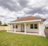 Smith Street Cottage Naracoorte - Great Ocean Road Tourism