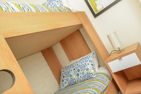 South Seas Beachfront Apartments - Great Ocean Road Tourism 4
