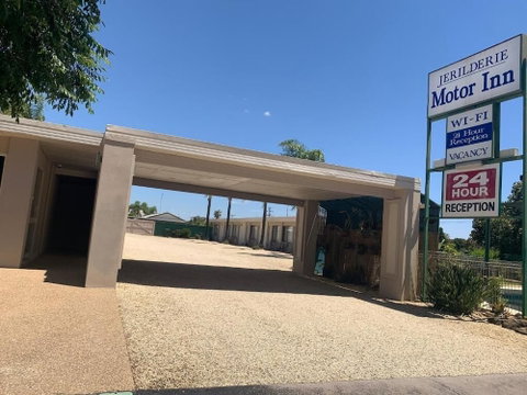 Jerilderie Motor Inn - Great Ocean Road Tourism 1