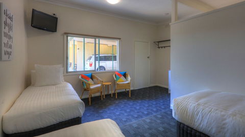 Corryong Hotel Motel - Great Ocean Road Tourism 4