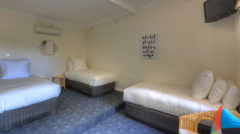 Corryong Hotel Motel - Great Ocean Road Tourism 0