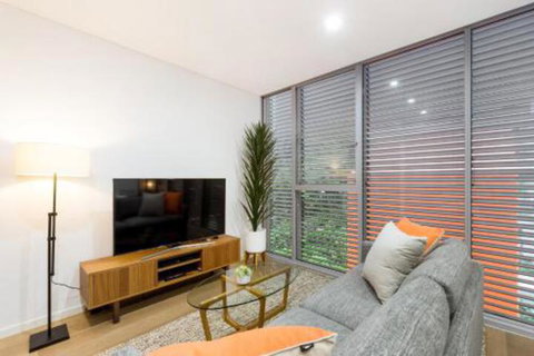 Sydney 1 Bed Modern Self Contained Apartment (402ALB) - Great Ocean Road Tourism 5