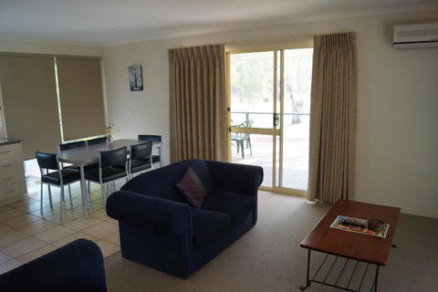Tooleybuc River Retreat Villas - Great Ocean Road Tourism 6