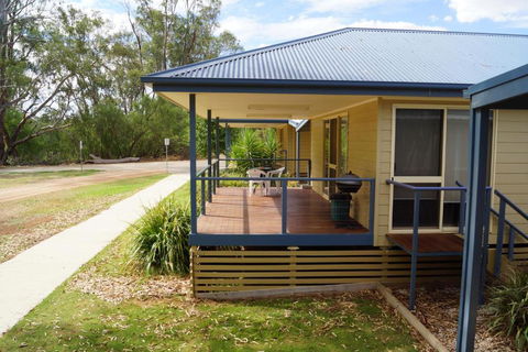 Tooleybuc River Retreat Villas - Great Ocean Road Tourism 3