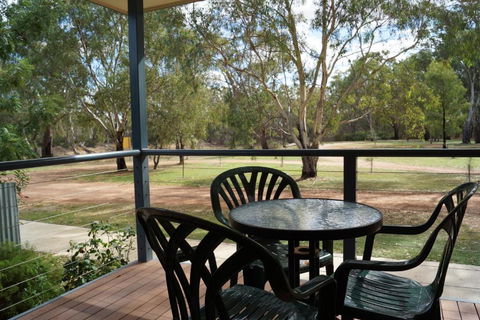 Tooleybuc River Retreat Villas - Great Ocean Road Tourism 5