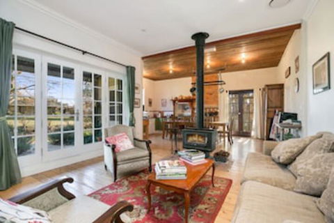 Taradale House Estate - Great Ocean Road Tourism 0