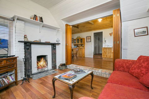 Taradale House Estate - Great Ocean Road Tourism 4