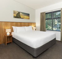 Eight Willows Retreat