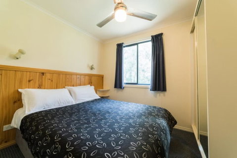 Deniliquin Riverside Caravan Park - Great Ocean Road Tourism 4