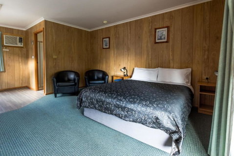 Deniliquin Riverside Caravan Park - Great Ocean Road Tourism 1
