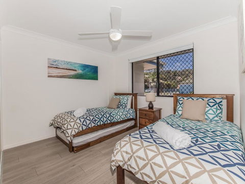 Coolum Waves Pet Friendly Holiday House - Great Ocean Road Tourism 2