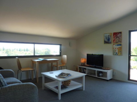Sajes House & Pod - Great Ocean Road Tourism 5