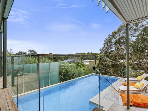 Lansdowne Villa With Swimming Pool - Great Ocean Road Tourism 0