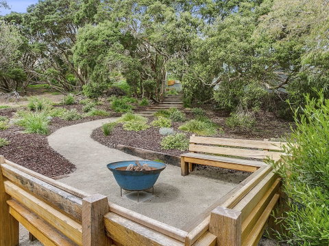 Lansdowne Villa With Swimming Pool - Great Ocean Road Tourism 6
