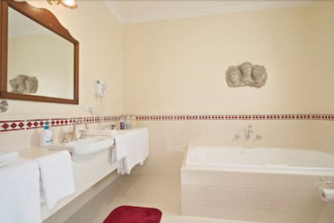 Oast Inn - Great Ocean Road Tourism 2