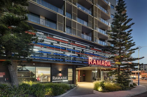 Ramada VetroBlu Scarborough Beach - Great Ocean Road Tourism 3
