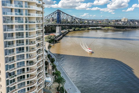 River View Suites In The Heart Of Brisbane - Great Ocean Road Tourism 3