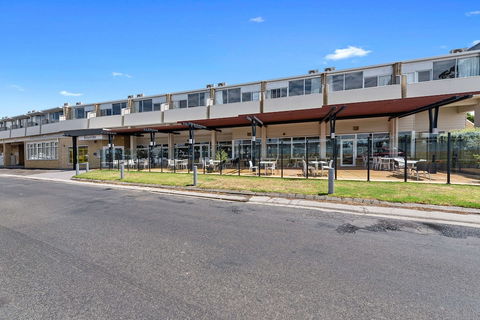 Bayside Hotel - Great Ocean Road Tourism 3