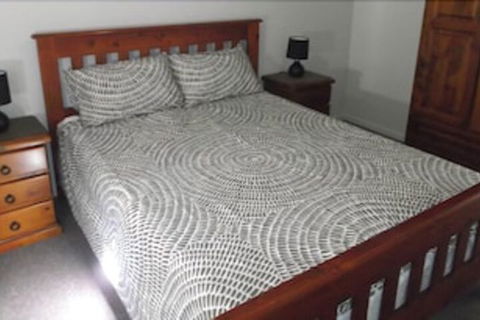 Robinsons Cabin - Great Ocean Road Tourism 3