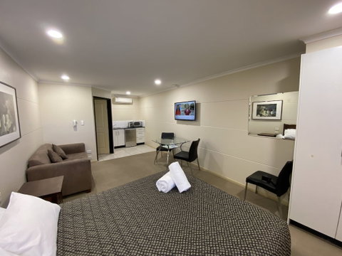 Balranald Club Motel - Great Ocean Road Tourism 5