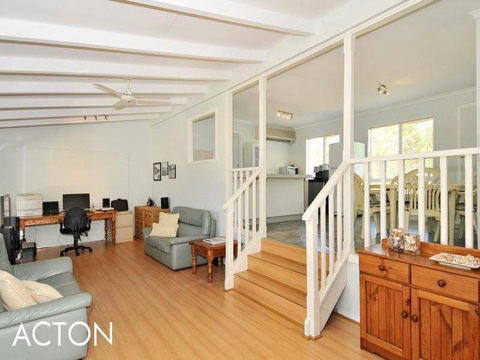 Amazing River House - Great Ocean Road Tourism 4