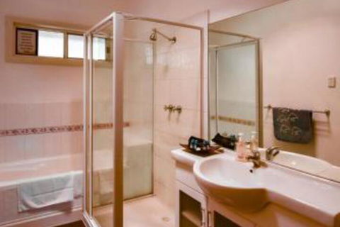 Lake Tyrrell Accommodation - Great Ocean Road Tourism 5