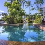 Cairns Luxury Seafront Apartment - Great Ocean Road Tourism 0
