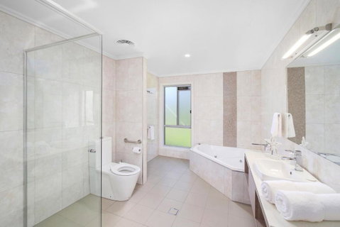 Ironbark Villa 4 - Great Ocean Road Tourism 1