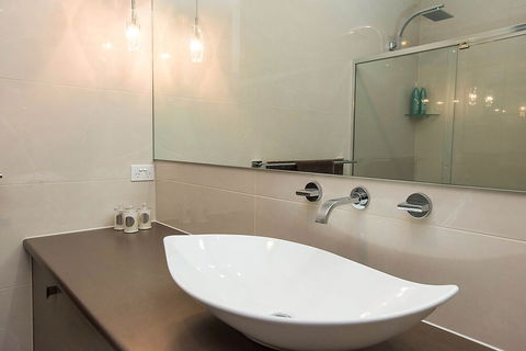 Lavina Luxury Beach House - Great Ocean Road Tourism 6