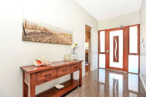 Lavina Luxury Beach House - Great Ocean Road Tourism 1