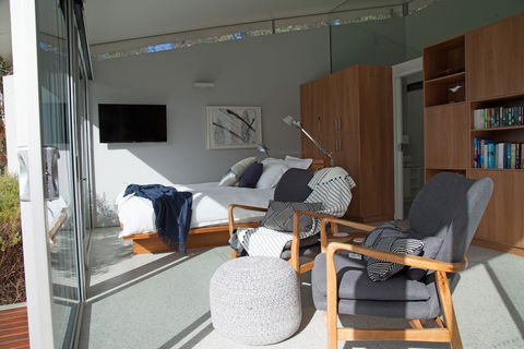Eaglehawk Pavilions - Great Ocean Road Tourism 3