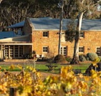 Byronsvale Vineyard and Accommodation