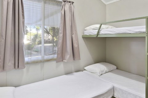 Dunbogan Caravan Park - Great Ocean Road Tourism 1