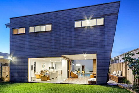 Luxe House Tweed Coast Holidays Ã‚ - Great Ocean Road Tourism 5