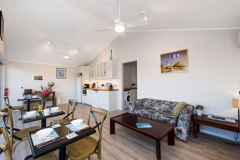 North Beach Bed And Breakfast - Great Ocean Road Tourism 5