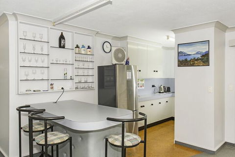 Marine Court Kingscliff - Great Ocean Road Tourism 2