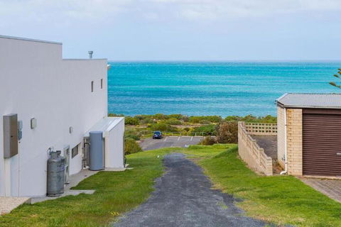 Seagull House Ocean Viewed House - Great Ocean Road Tourism 3
