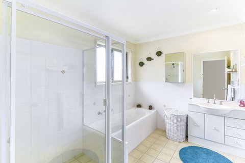 Annes Beach Getaway - Great Ocean Road Tourism 7