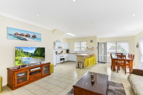Annes Beach Getaway - Great Ocean Road Tourism 2