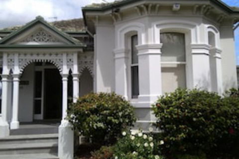 Riverbank Villa Devonport - Great Ocean Road Tourism 0