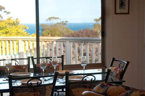 'Carnook House' Tura Beach - Great Ocean Road Tourism 5